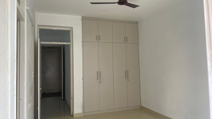 1 Bedroom Apartment in Sohna Sector 33 Gurgaon