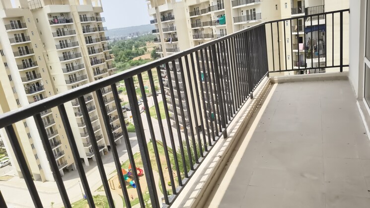 Exquisite 3BHK Apartment in GLS Arawali Homes, Sohna Sector 4 – ₹60 Lakh