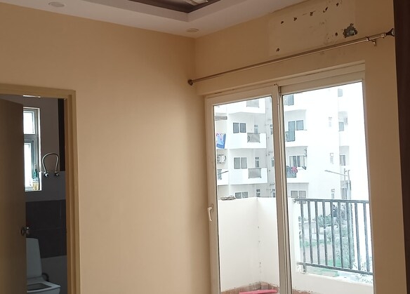 2 BHK Flat for Sale in Sohna Sector 4, Gurgaon