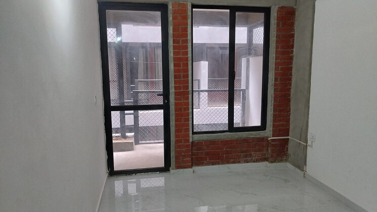 2 BHK Flat for Sale in Sohna Sector 6, Gurgaon