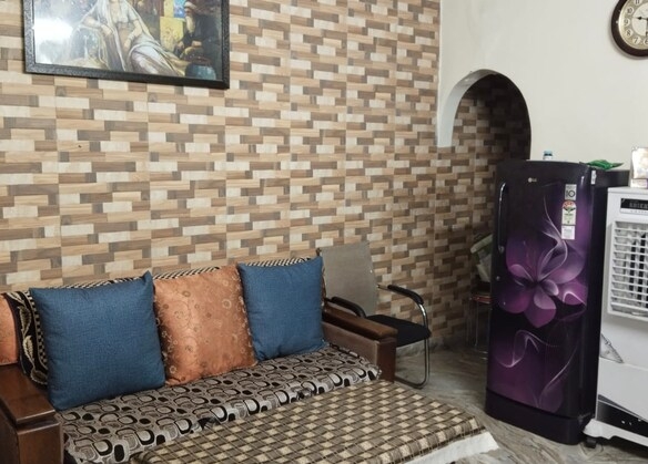 2 BHK House for Sale in Laxman Vihar Gurgaon