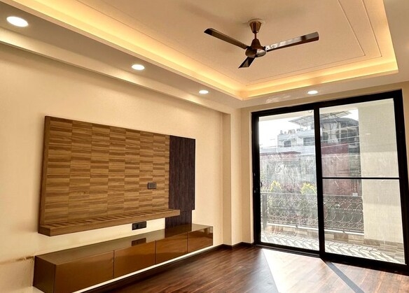 3 BHK Builder Floor for Sale in Palam Vihar Gurgaon