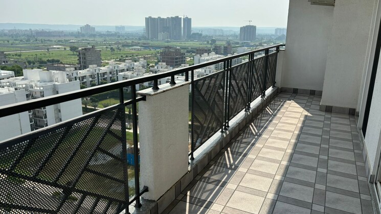 3 Bedroom Apartment in Sohna Sector 33 Gurgaon