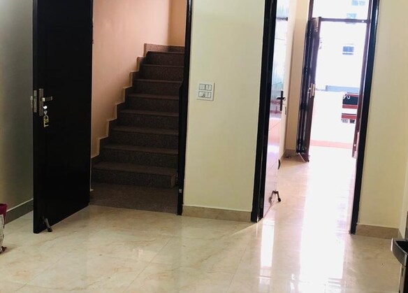 5 BHK House for Sale in Palam Vihar Gurgaon