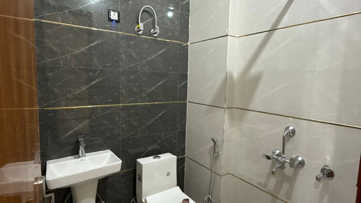 5 BHK House for Sale in Sector 8 Gurgaon