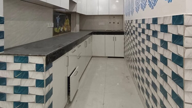 5 BHK House for Sale in Uttam Nagar Delhi