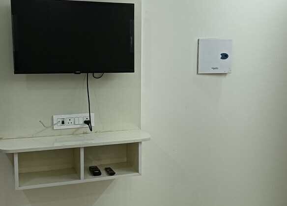 1 RK Apartment in Emaar Emerald Floors Premier, Sector 65