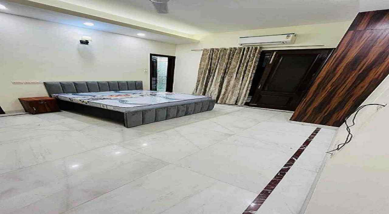 Available Luxury 3 BHK Plus Big Sofa Area Fully