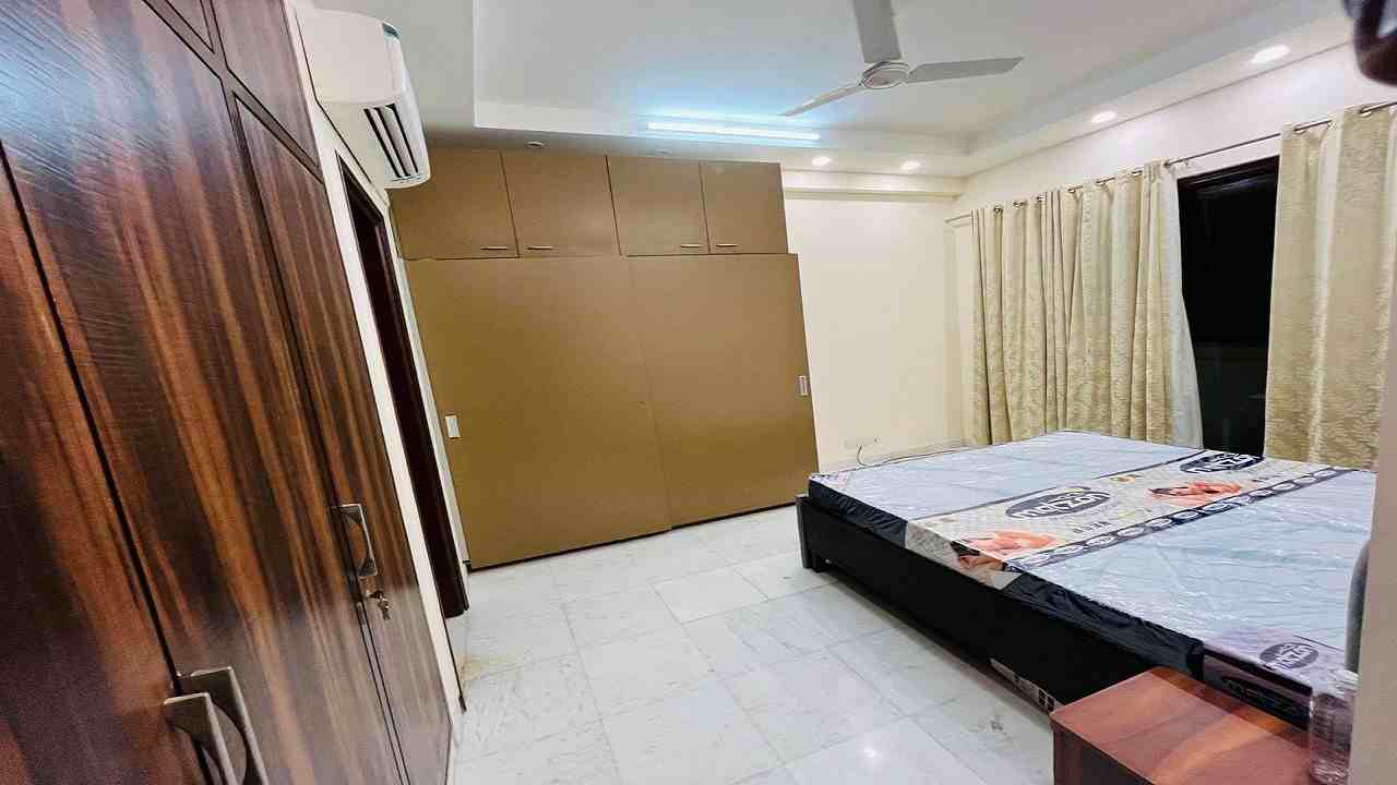 Available Luxury 3 BHK Plus Big Sofa Area Fully