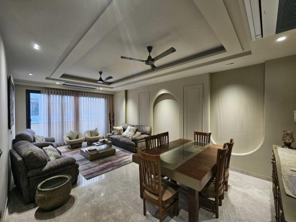 4 BHK Independent Builder Floor in DLF Phase 5, Gurgaon 4
