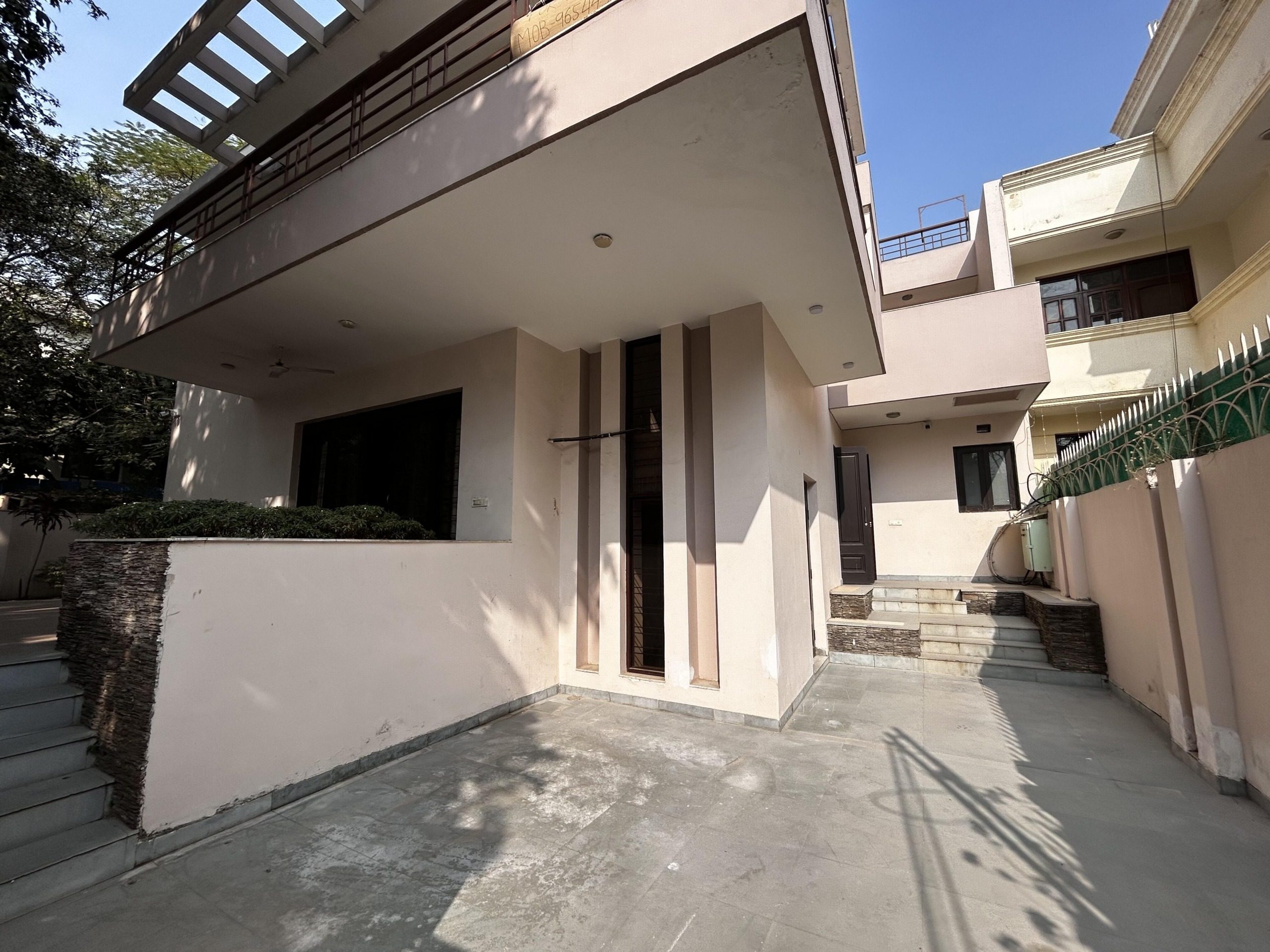 4 Bedroom House for rent in DLF Phase 1, Gurgaon 1