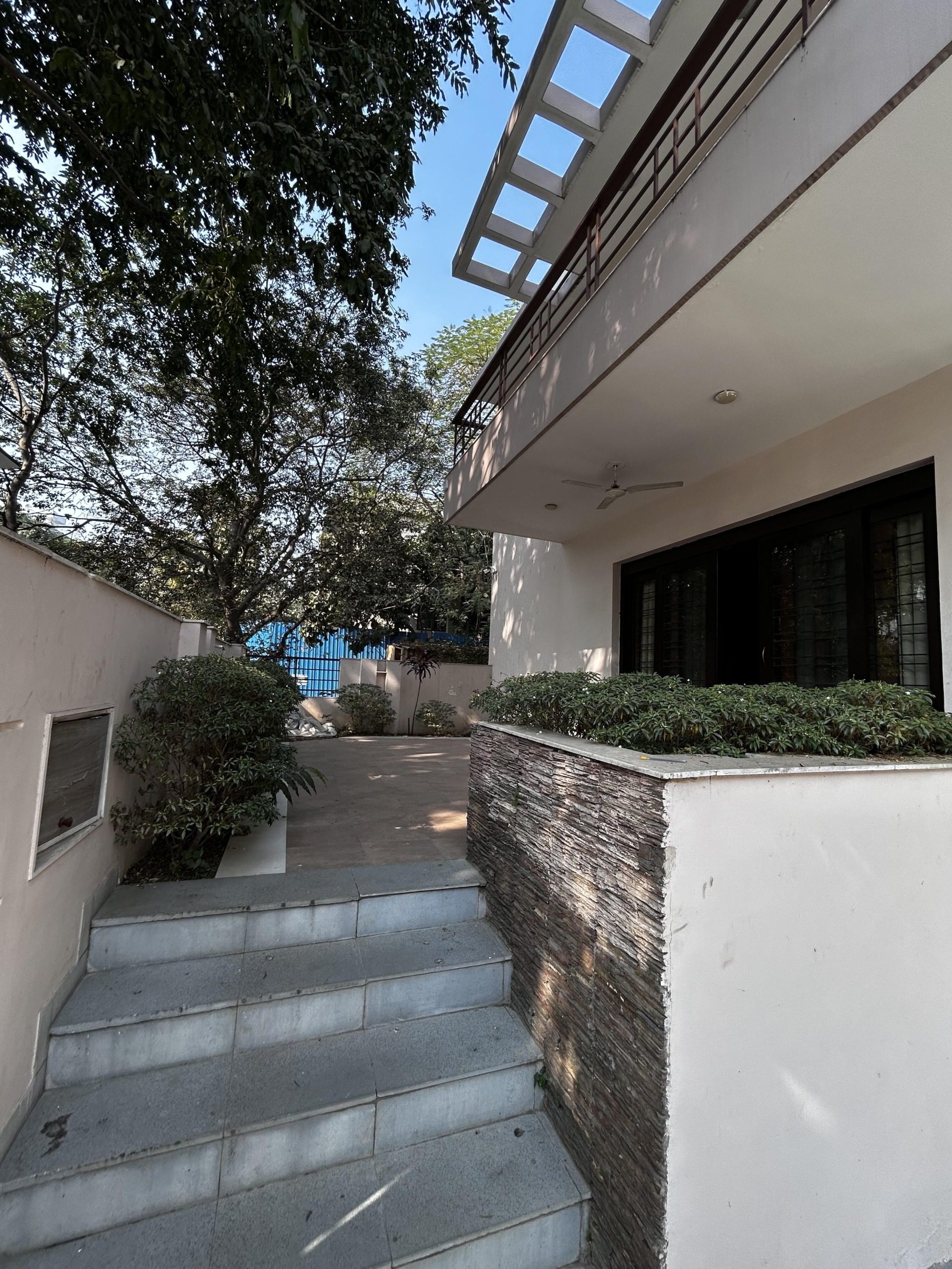 4 Bedroom House for rent in DLF Phase 1, Gurgaon 2