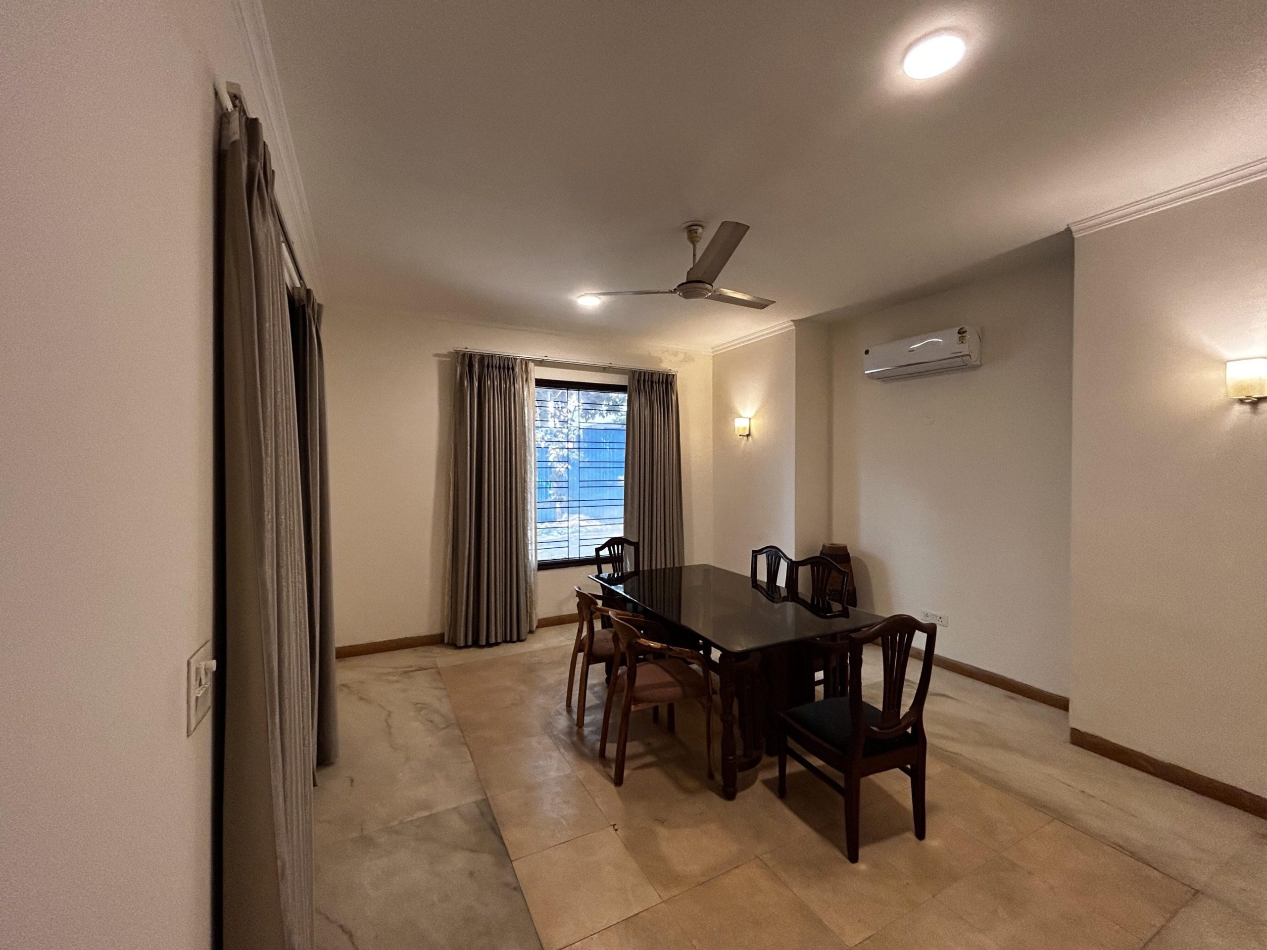 4 Bedroom House for rent in DLF Phase 1, Gurgaon 4