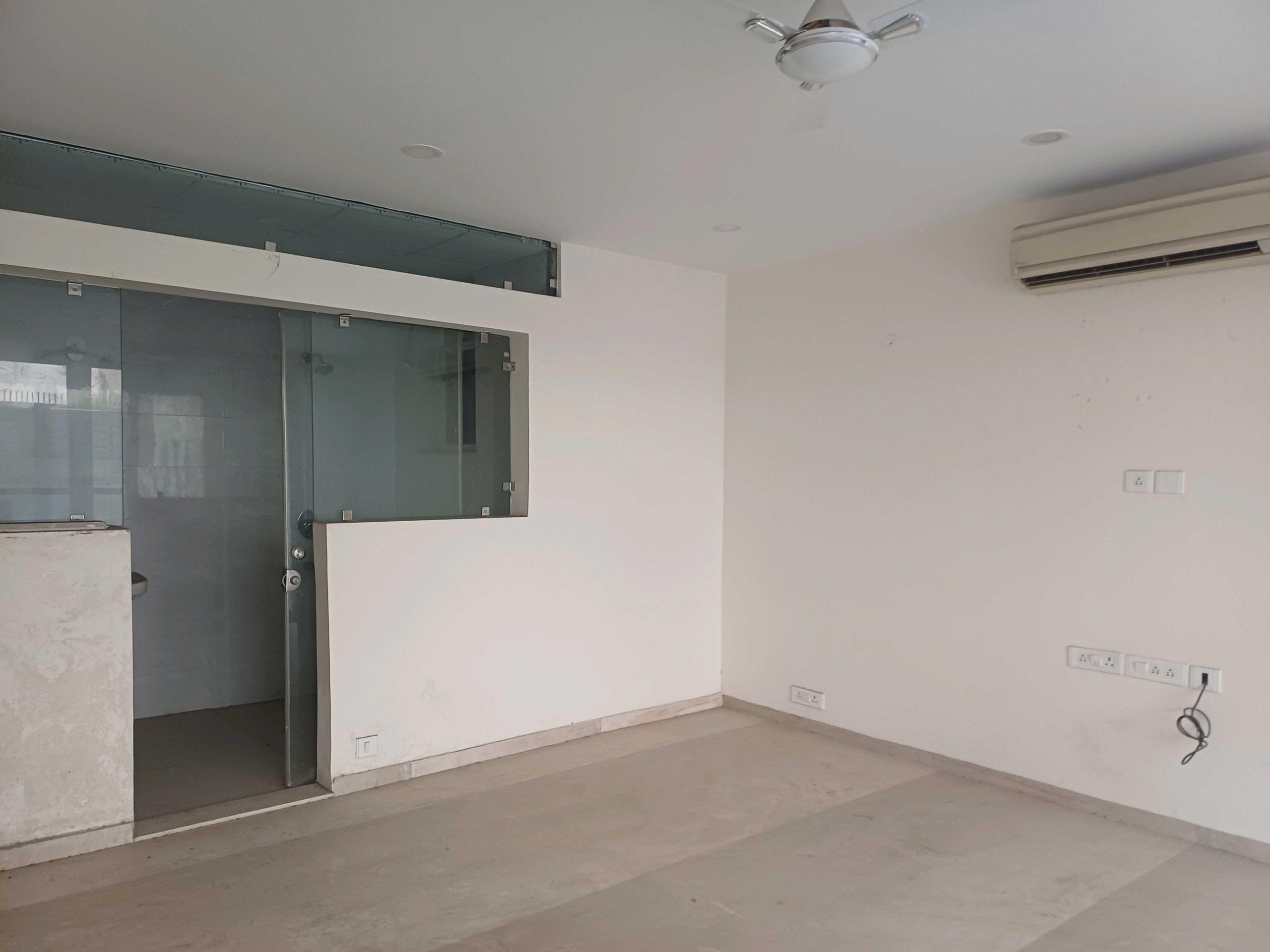 5 Bedroom House for rent in Sector 33, Gurgaon 3