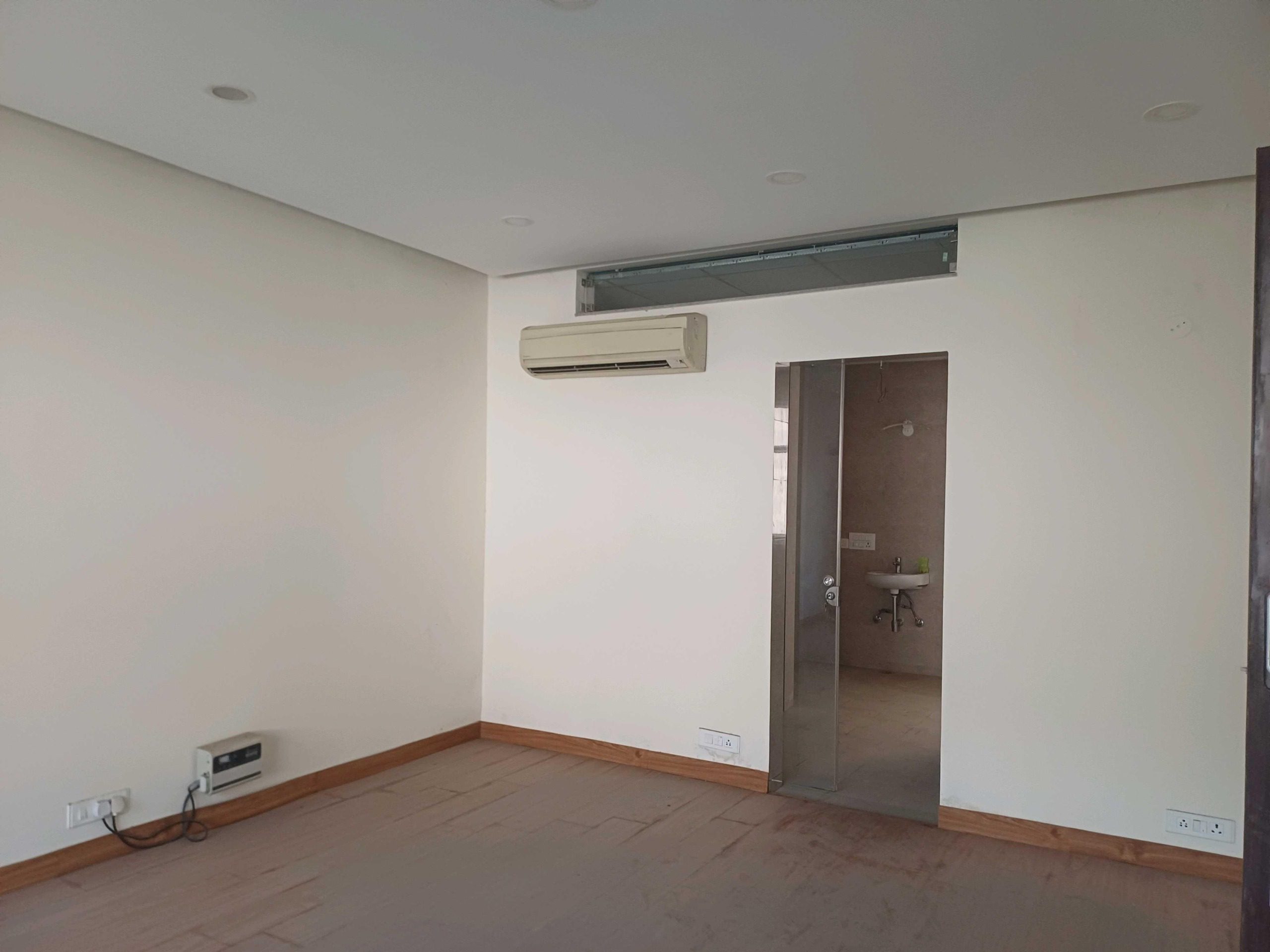 5 Bedroom House for rent in Sector 33, Gurgaon 4