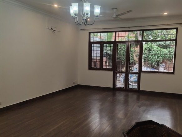 6 Bedroom House for rent in Block C DLF phase 1, Gurgaon 8