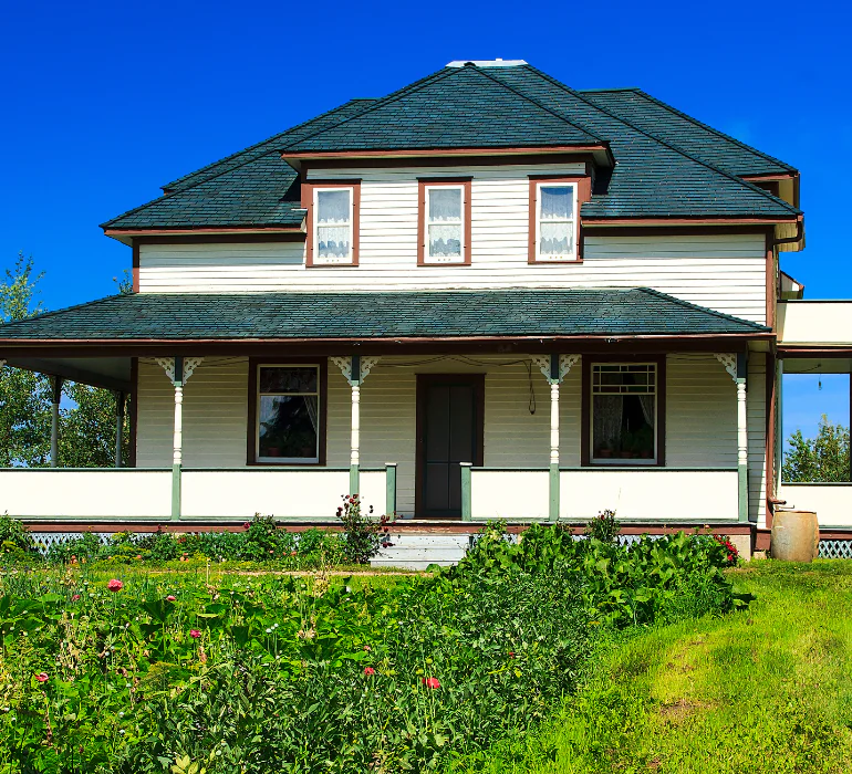 Listings 94 Farm House