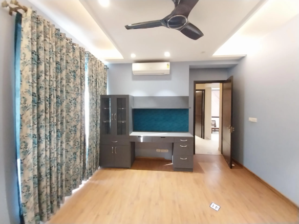 5 Bedroom villa in Sector 82, Gurgaon 36