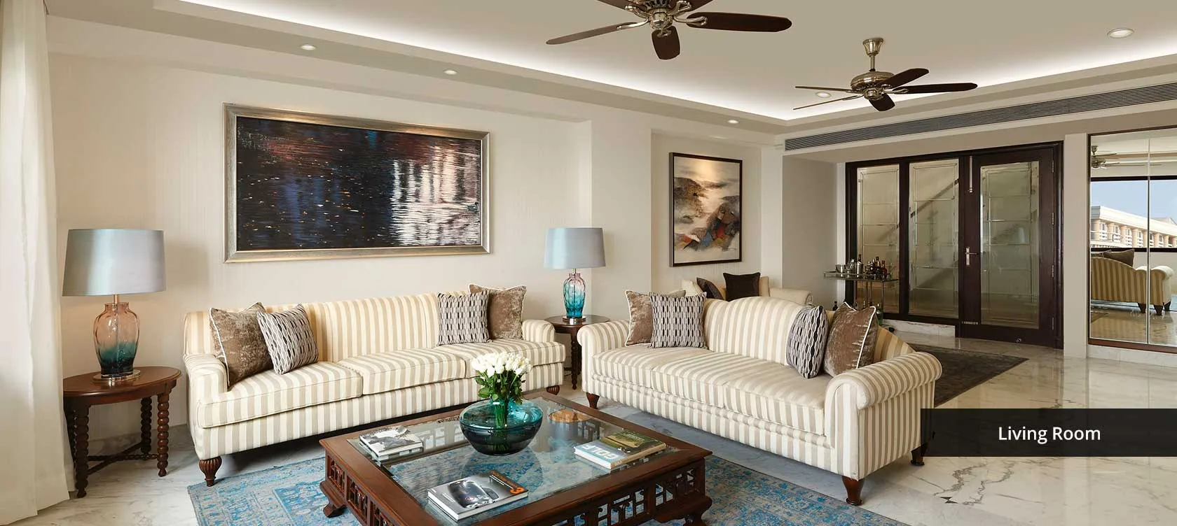 imgi_170_livingroom2_optOrig