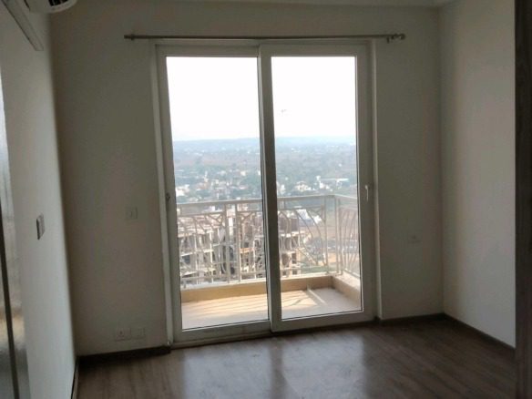 Pyramid Altia 3BHK 2Baths 22