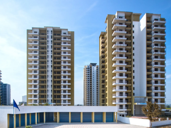 Assotech Blith 4 BHK Apartment 36