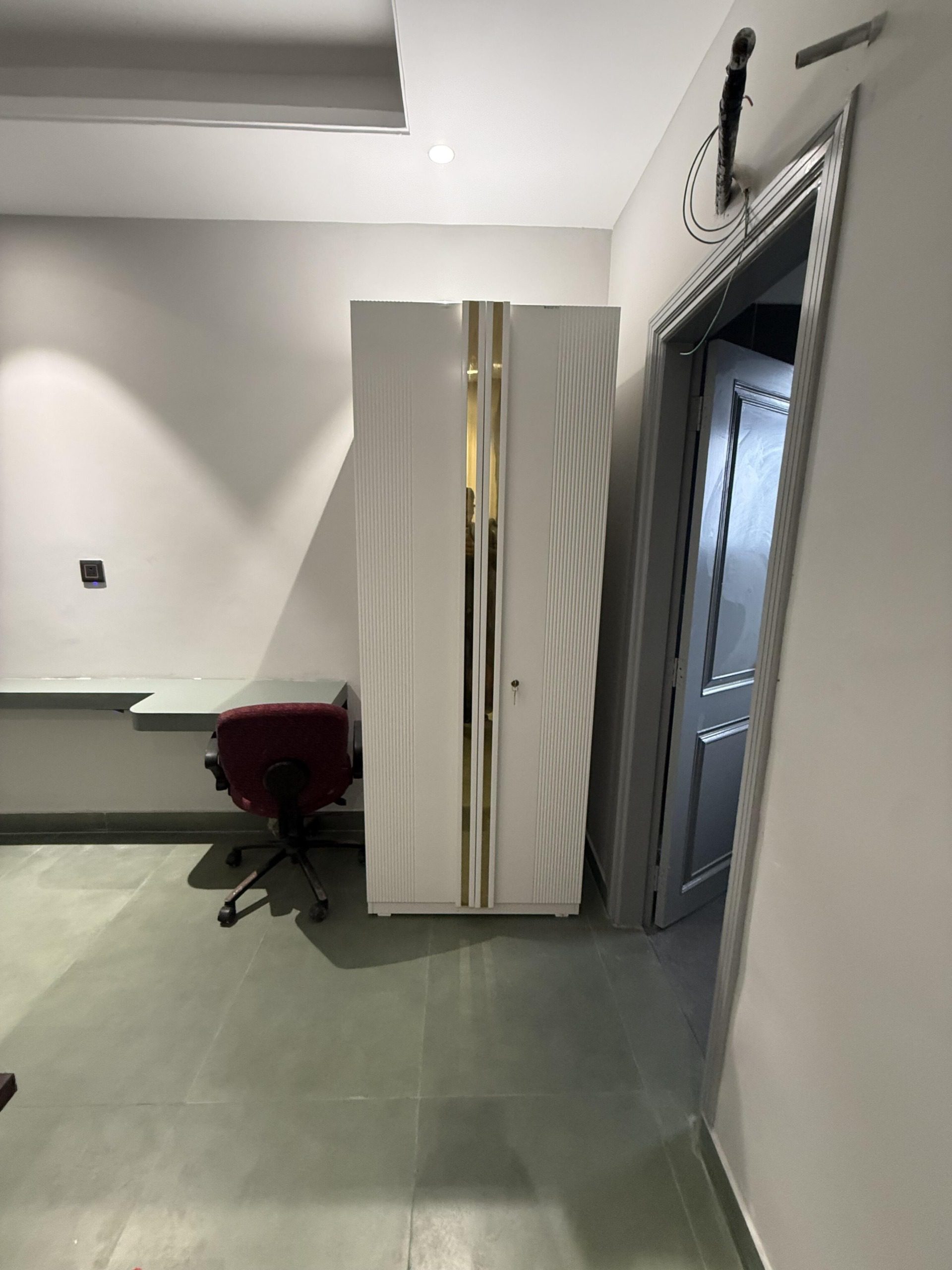 1 RK Flats for rent in DLF Phase 3, Gurgaon 1