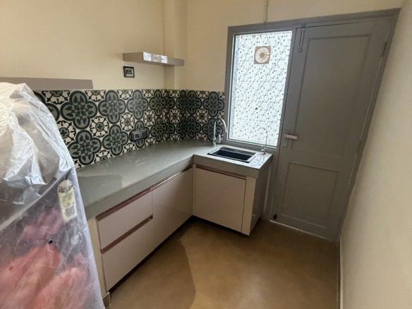 Studio Apartments / 1 RK Flats for rent in DLF Phase 3, Gurgaon 2