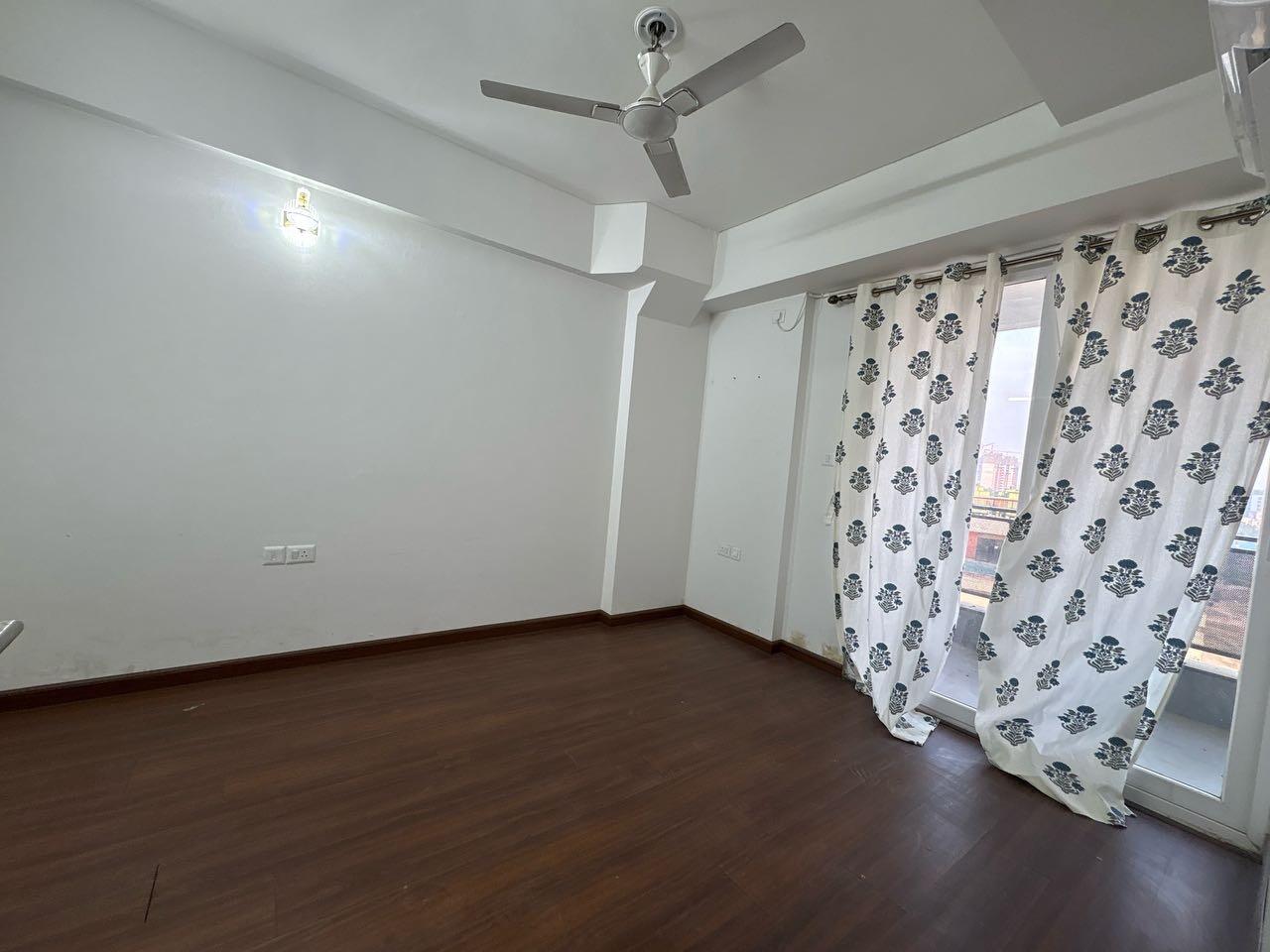 1 RK Flats for rent in Sector 106, Gurgaon 3