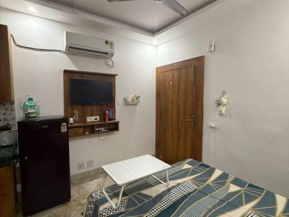 Studio Apartments / 1 RK Flats for rent in Sector 77, Gurgaon 4
