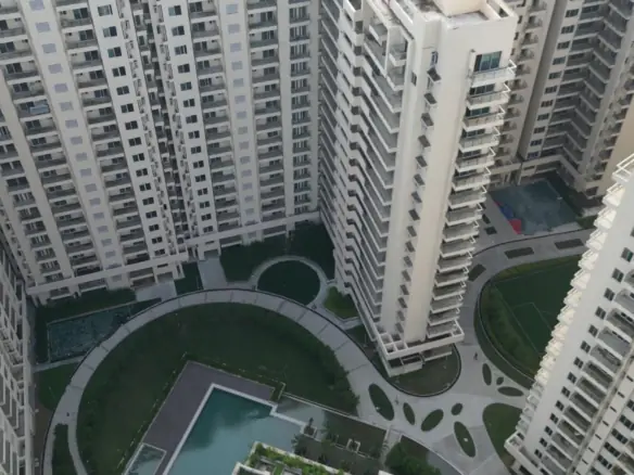 4 BHK Flat in Sector 22, Gurgaon 4
