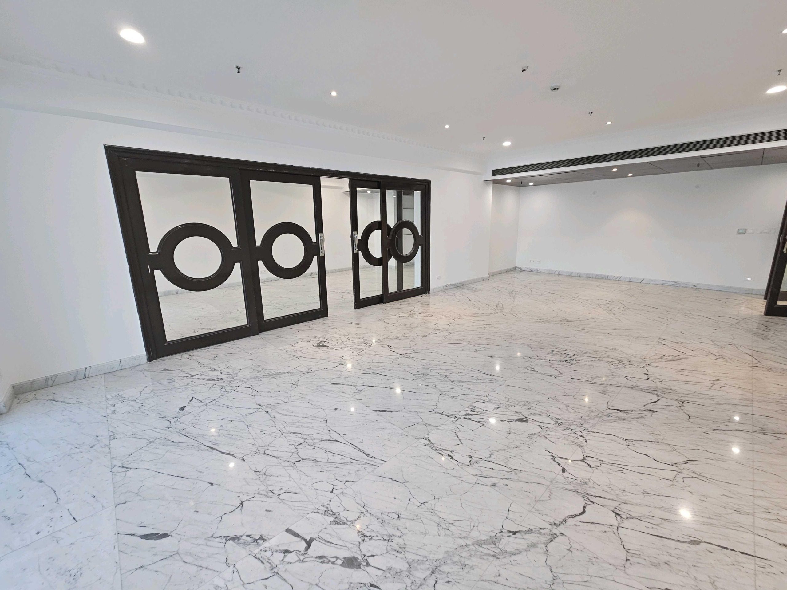 5 BHK Flat for rent in Sector 42, Gurgaon 3