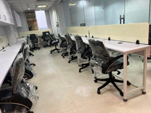 Fully Furnished Office Space for Lease in DLF City Court, Sikanderpur, M G Road Gurugram 4