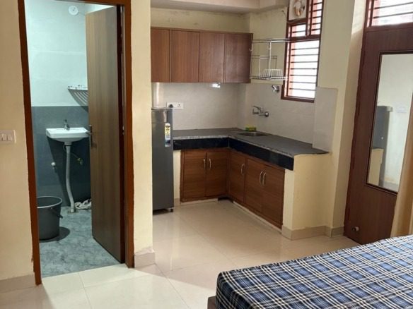 Studio Apartments / 1 RK Flats for rent in Block N South City 1, Gurgaon 14